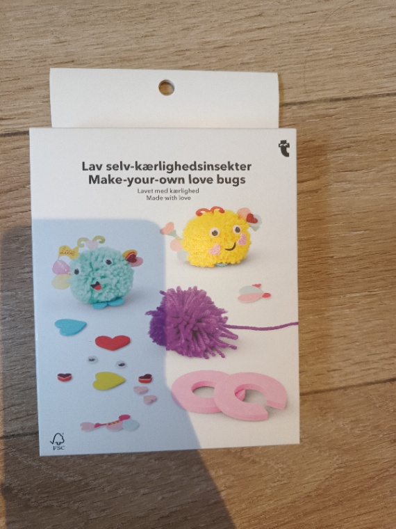 Zestaw do samodzielnego wykonania pluszaków z pomponów