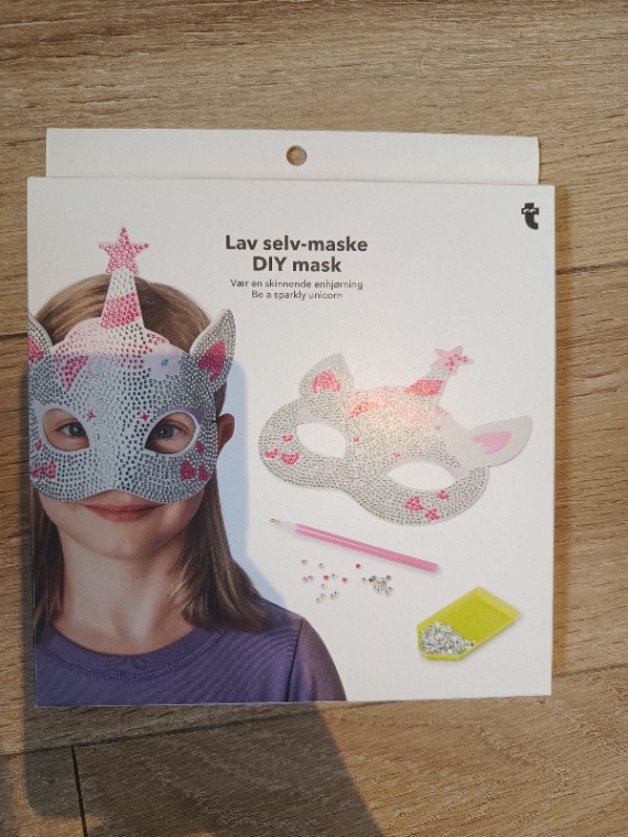 Zestaw do wykonania maski DIY dla dzieci - jednorożec